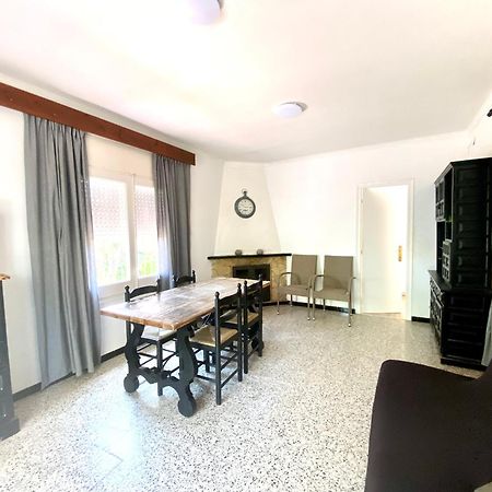 Montserrat II L' Escala Ngoại thất bức ảnh