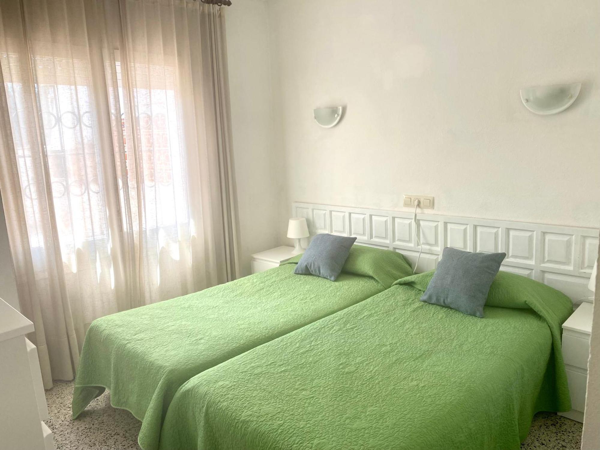 Montserrat II L' Escala Ngoại thất bức ảnh